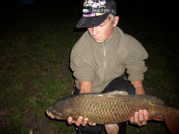 kapor 68cm bolies dinamit baits scopex (pustený)