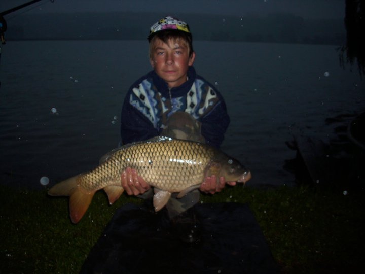 Kapor 69cm boilies dinamit baits scopex (pustený)